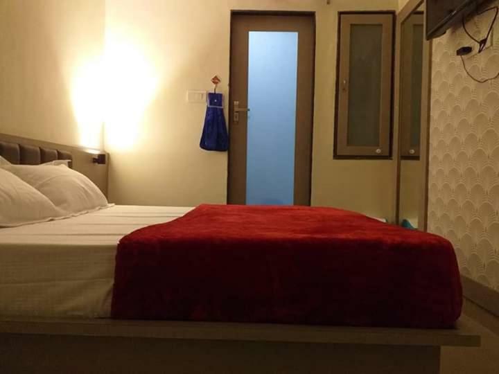 Hotel Diamond Castle Pāli Exteriör bild